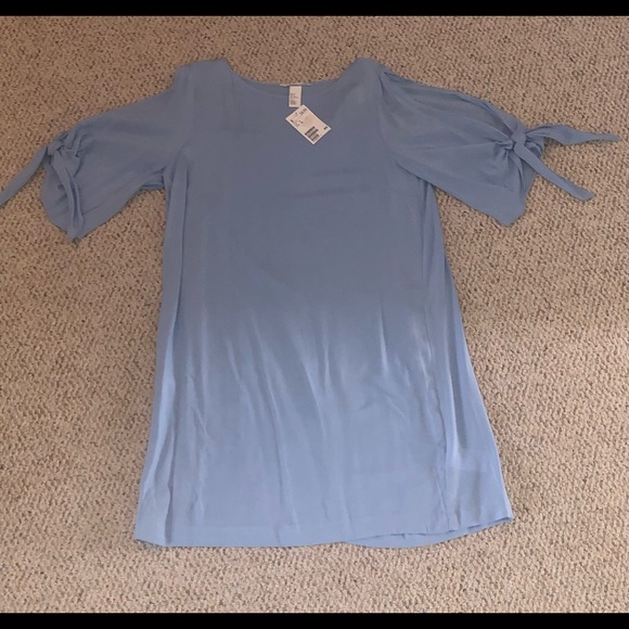 Baby Blue h&m 3/4 tie sleeve dress - Picture 4 of 4
